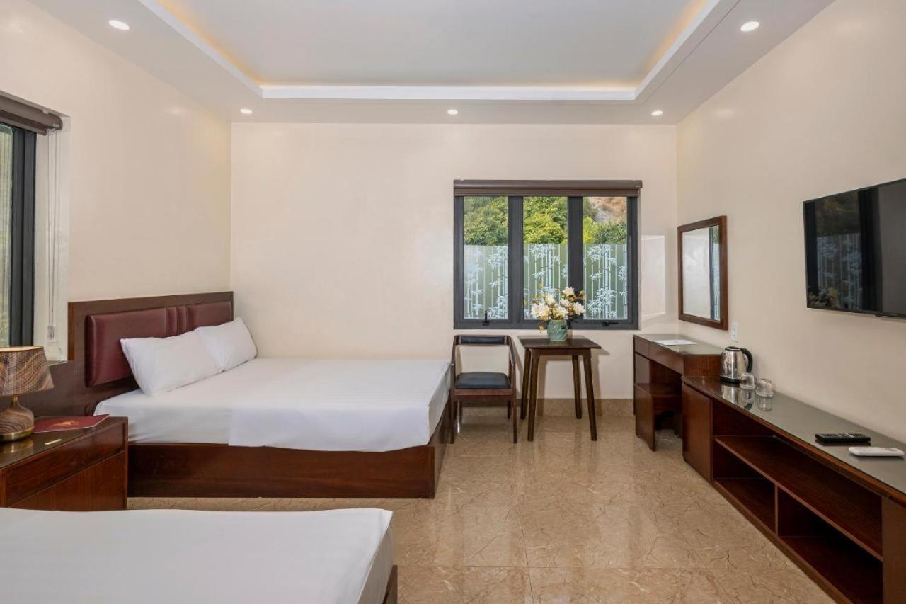 Aroma Cat Ba Sea View Hotel Chan Chau ภายนอก รูปภาพ